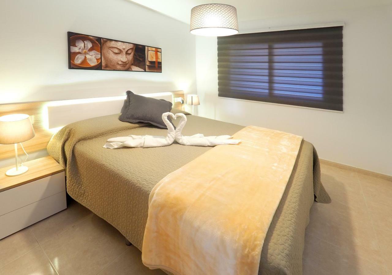 Apartment La Perla: Sea View And Pool