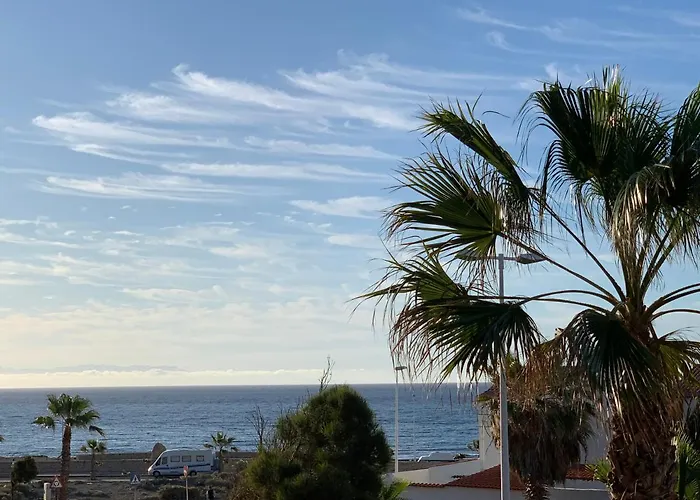 La Perla: Sea View And Pool